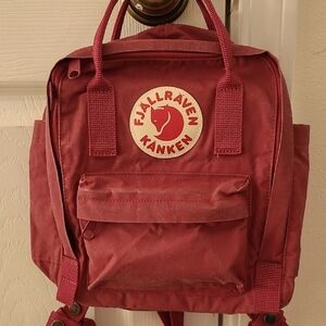 Fjallraven Kanken Rose Color Backpack